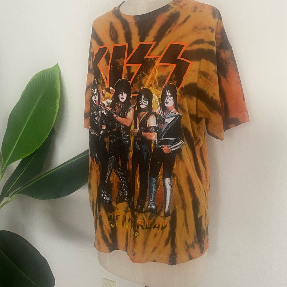 KISS Tie Dye Tee - Picture 4 of 5